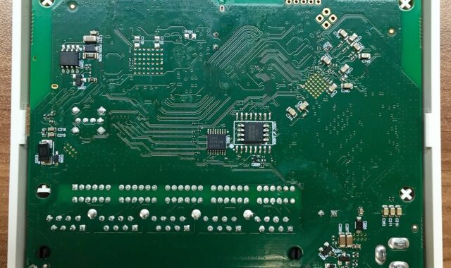 Smart Hardware photo for Separating Radio Range Problems from Network Capacity Problems