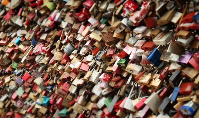 castles, padlocks, love lock, love, symbol, landmark, bridge, tourism, to travel, valentine's day, love lock, love, love, love, love, love, bridge, valentine's day, valentine's day, valentine's day, valentine's day, valentine's day