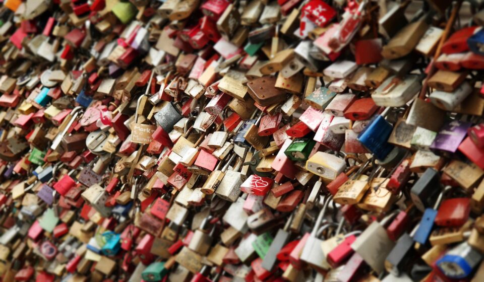 castles, padlocks, love lock, love, symbol, landmark, bridge, tourism, to travel, valentine's day, love lock, love, love, love, love, love, bridge, valentine's day, valentine's day, valentine's day, valentine's day, valentine's day