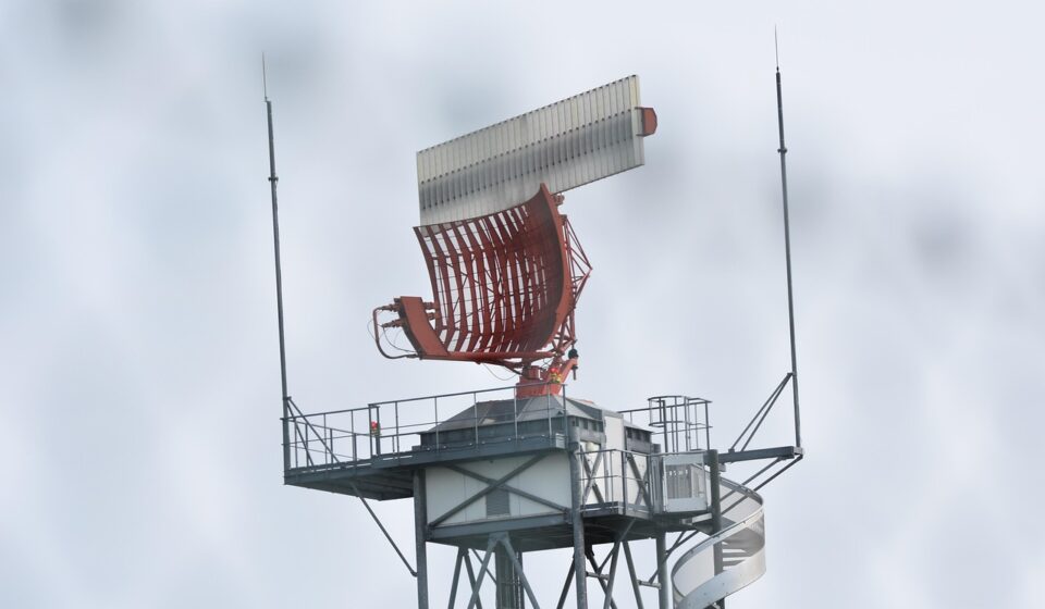 airport radar, airport radar tower, airport, radar, tower, aviation, technology, communication, travel, flight, clearance, aviator, departure, radar, radar, radar, radar, radar
