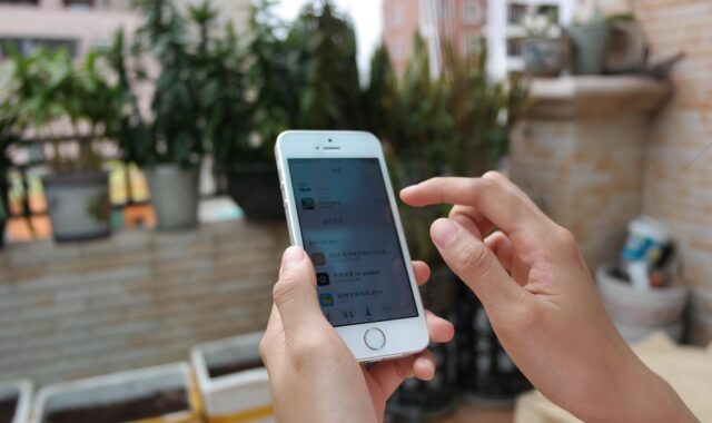mobile phone, iphone, apple, 5s, girl, hand, ios, honeycomb, data, mobile phone, iphone, iphone, iphone, ios, ios, ios, ios, ios