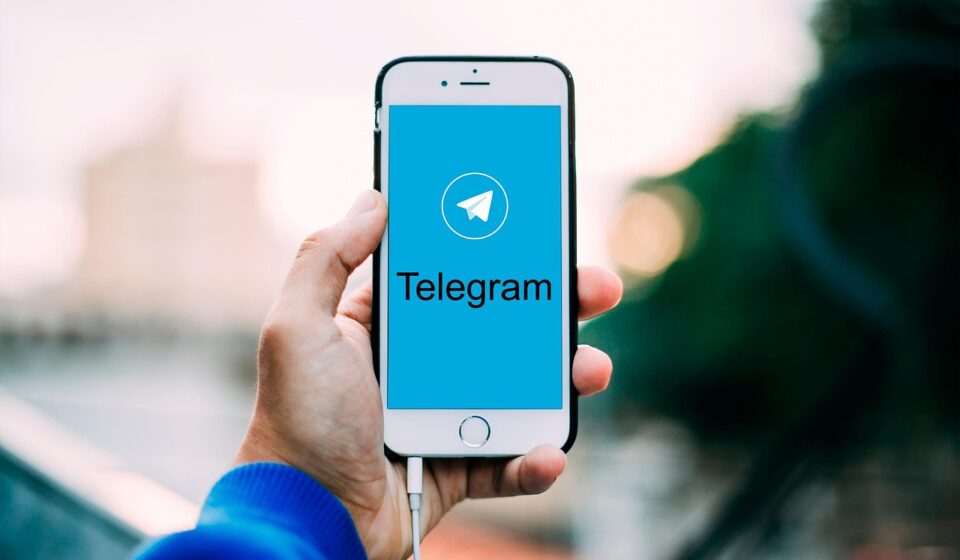 smartphone, iphone, telegram, hand, phone in hand, messenger, message, chat, service, exchange, friendship, communication, platform, the logo, bell, telegram, telegram, telegram, telegram, telegram