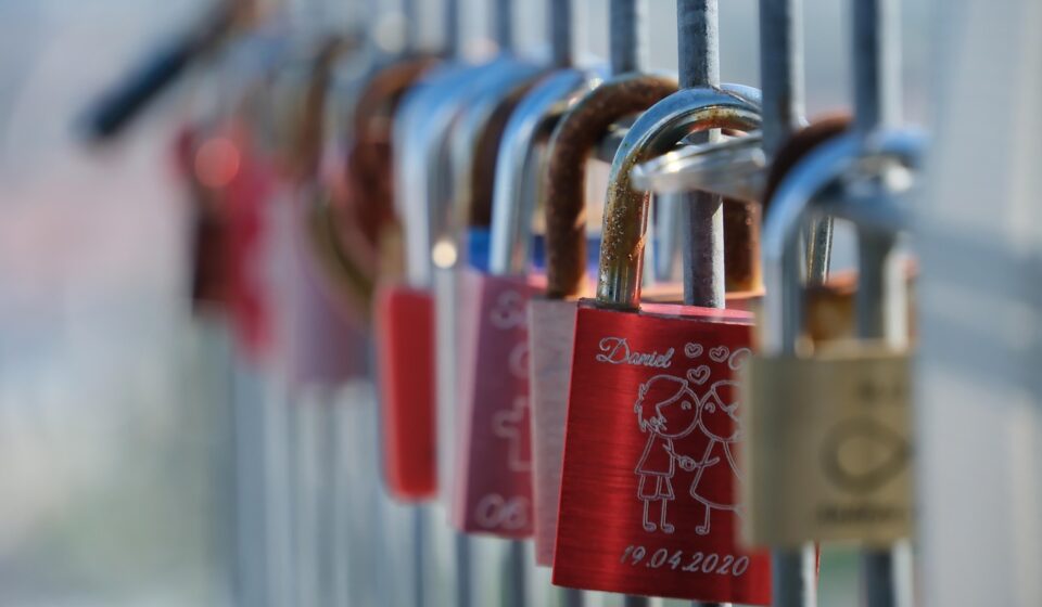 lock, love, romance, hang, leipzig, germany, red