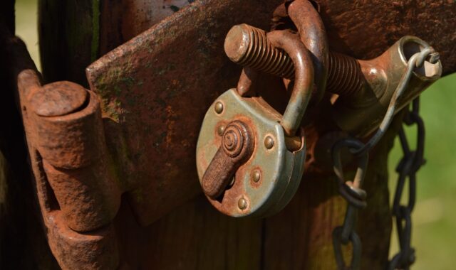 lock, closure, hellfoot lock, iron, old, lock, lock, lock, lock, lock