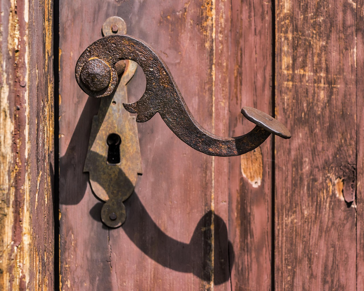 door handle, rusty, old, lock, rust, iron, entrance, door, old door, building, weathered, architecture, monument, door, door, door, door, door, old door