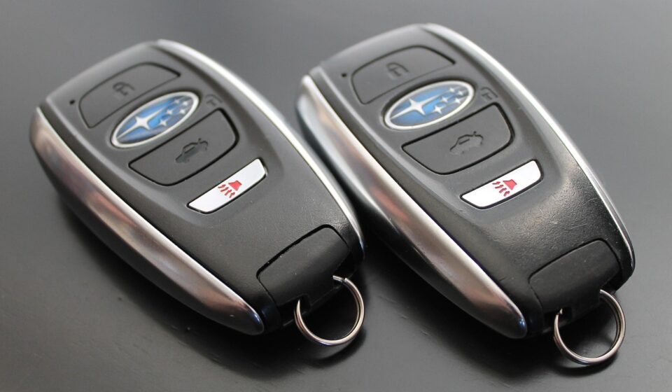 car, key, key ring, keyless access, subaru, car wallpapers, gray key