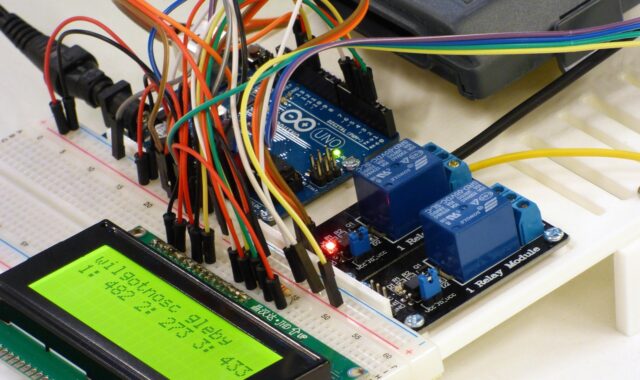 integrated circuit, computer, arduino, technology, robot, hardware, electronics, computers, components, computer specialist, equipment, it, computer lab, programming, wires, diodes, design, screen, display, arduino, arduino, arduino, arduino, arduino