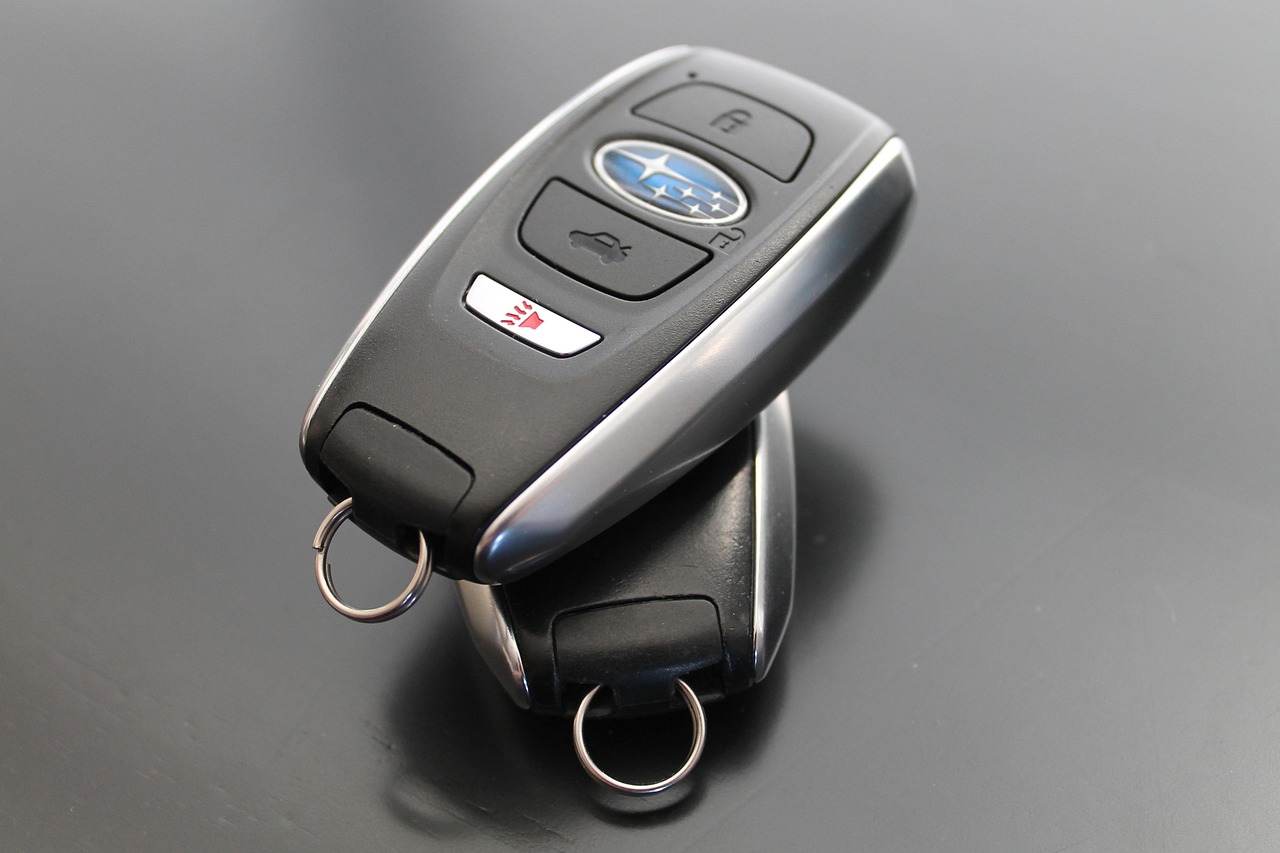 car, key, car wallpapers, key ring, keyless access, subaru, gray key
