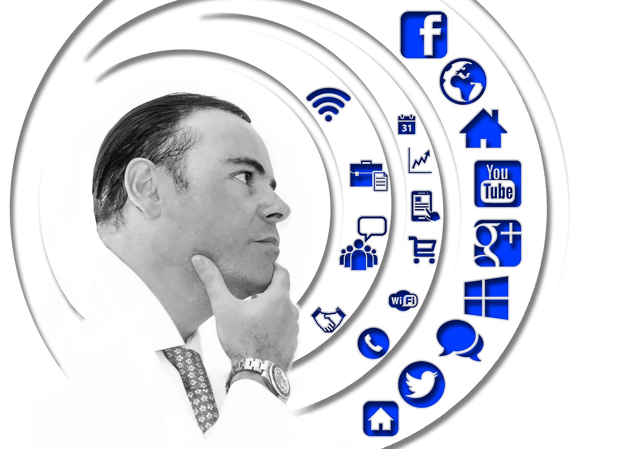 man, businessman, think, face, head, circles, internet, network, social, social network, logo, facebook, google, social networking, networking, social media, website, presentation, multimedia, communication, media, www, connection, business, e-mail, photo, meeting, mobile, logo, logo, social media, social media, social media, social media, social media, website
