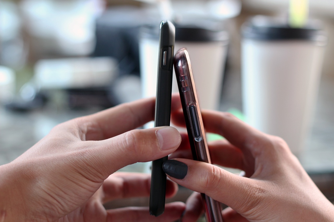 smartphone, connect, phone, connection, internet, mobile, communication, wireless, cloud, people, application, smart, screen, device, mobility, connect, connect, connect, connect, connect, people, application