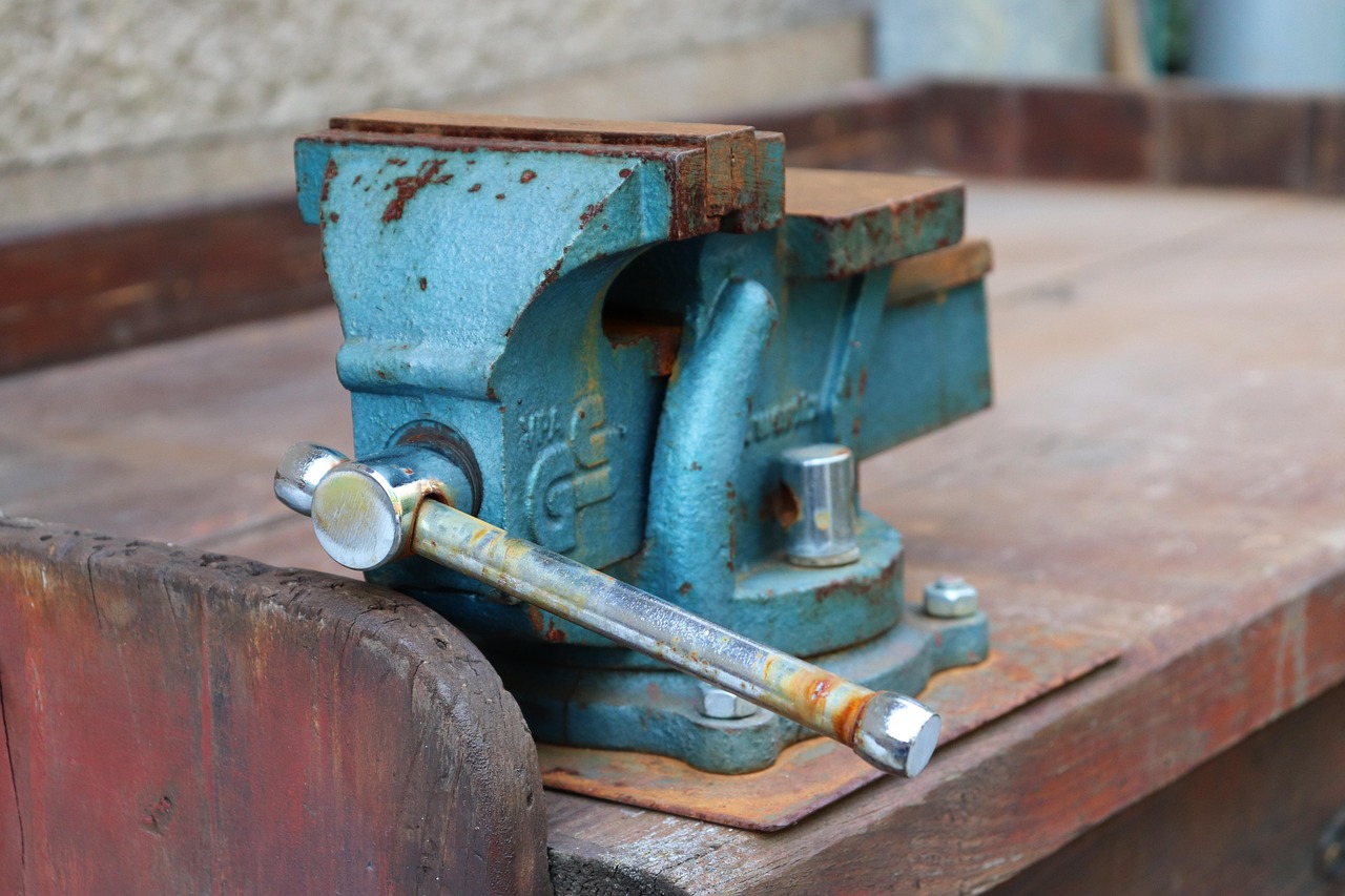 više, tools, work, manually