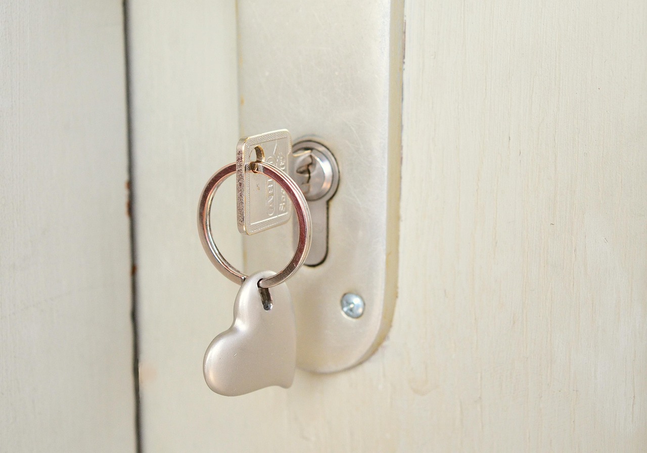 key, castle, heart, keychain, close to, door key, shut down, to open, access, secret, close up, to graduate, keychain, keychain, keychain, keychain, keychain, secret